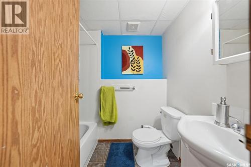255 Southwood Drive, Prince Albert, SK - Indoor Photo Showing Bathroom