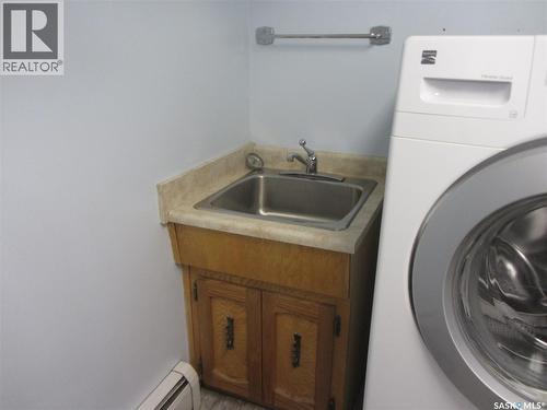 542 Christopher Lane, Saskatoon, SK - Indoor Photo Showing Laundry Room