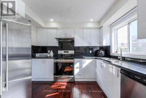 3391 Bruzan Crescent, Mississauga, ON - Indoor Photo Showing Kitchen