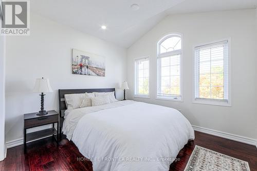 3391 Bruzan Crescent, Mississauga, ON - Indoor Photo Showing Bedroom