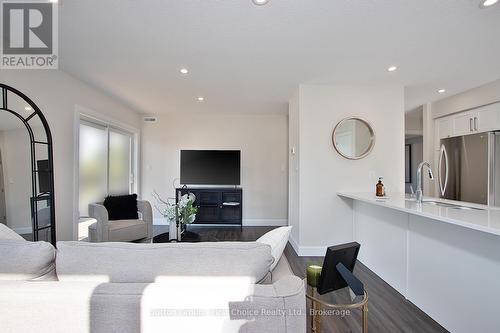 Unit 42 - 3202 Vivian Line, Stratford, ON - Indoor Photo Showing Living Room
