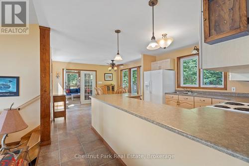 Unit #8 - 1111 Buckeye Road, Muskoka Lakes (Medora), ON - Indoor Photo Showing Kitchen
