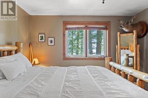 Unit #8 - 1111 Buckeye Road, Muskoka Lakes (Medora), ON - Indoor Photo Showing Bedroom