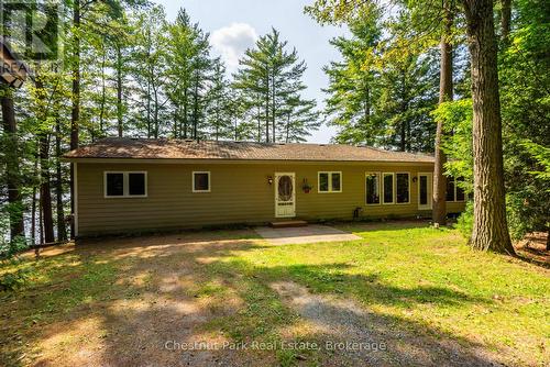 Unit #8 - 1111 Buckeye Road, Muskoka Lakes (Medora), ON - Outdoor