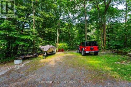 Additional parking spaces - Unit #8 - 1111 Buckeye Road, Muskoka Lakes (Medora), ON - Outdoor