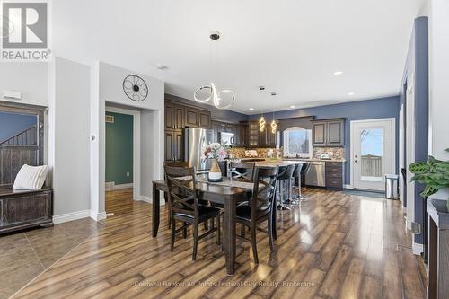 217 Britannia Road E, Goderich (Goderich (Town)), ON - Indoor Photo Showing Dining Room