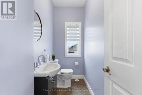 217 Britannia Road E, Goderich (Goderich (Town)), ON - Indoor Photo Showing Bathroom