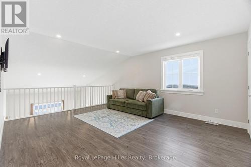 Loft - 225A Thames Avenue, West Perth (Mitchell), ON - Indoor Photo Showing Living Room