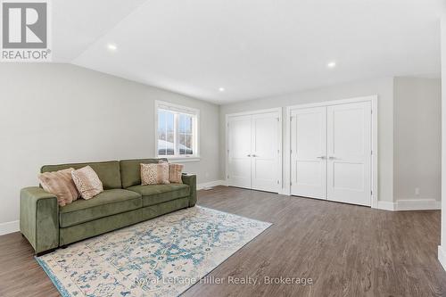 Loft - 225A Thames Avenue, West Perth (Mitchell), ON - Indoor Photo Showing Living Room
