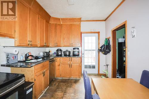 8 Dufferin St, Sault Ste. Marie, ON - Indoor Photo Showing Kitchen