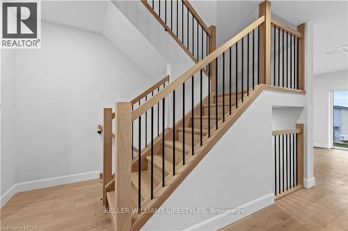 B106 - 2082 Lumen Drive, London South (South A), ON - Indoor Photo Showing Other Room