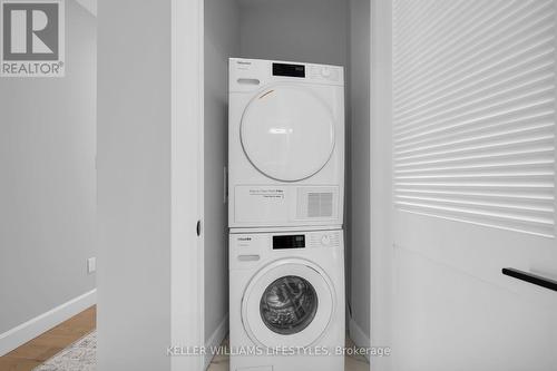 A120 - 2062 Lumen Drive, London South (South A), ON - Indoor Photo Showing Laundry Room
