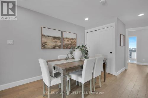 A120 - 2062 Lumen Drive, London South (South A), ON - Indoor Photo Showing Dining Room
