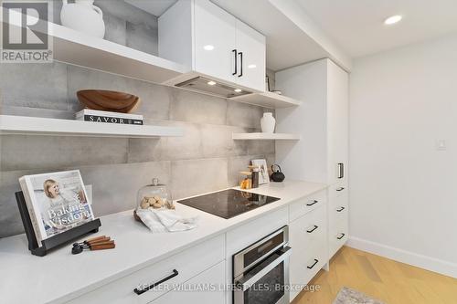 A110 - 2062 Lumen Drive, London South (South A), ON - Indoor Photo Showing Other Room