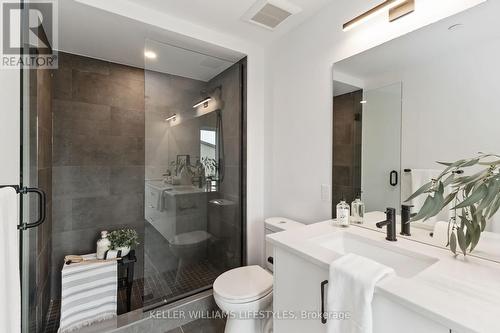 A110 - 2062 Lumen Drive, London South (South A), ON - Indoor Photo Showing Bathroom