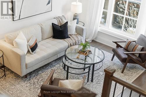 57 - 75 Elder Avenue, Toronto, ON - Indoor Photo Showing Living Room