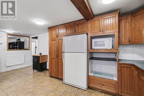 5725 County 18 Road, Augusta, ON - Indoor Photo Showing Kitchen