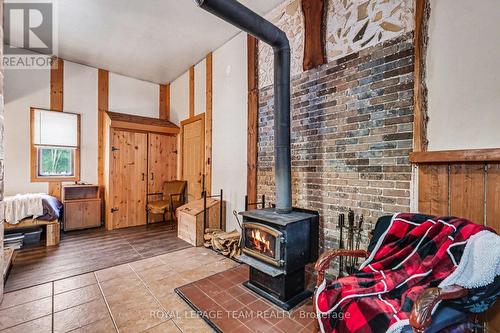 5725 County 18 Road, Augusta, ON - Indoor Photo Showing Other Room