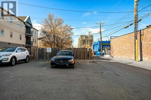 101, 312 15 Avenue Ne, Calgary, AB - Outdoor