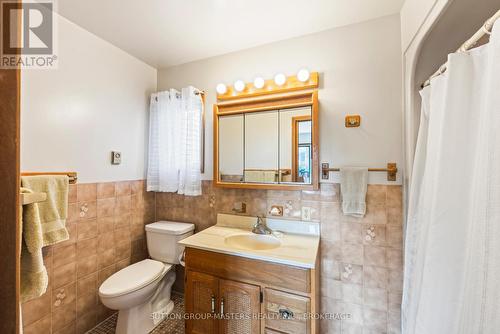 396 Roosevelt Drive, Kingston (City Southwest), ON - Indoor Photo Showing Bathroom