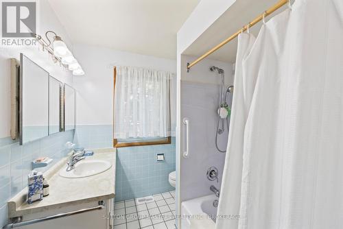 396 Roosevelt Drive, Kingston (City Southwest), ON - Indoor Photo Showing Bathroom