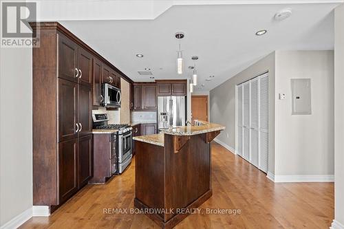 1003 - 90 George Street, Ottawa, ON - Indoor Photo Showing Kitchen