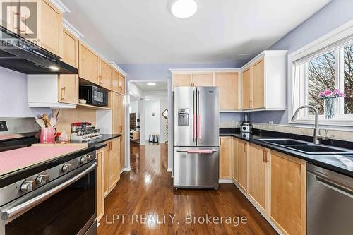 1549 Senateurs Way, Ottawa, ON - Indoor Photo Showing Kitchen With Double Sink