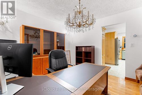 32 Howe Island Ferry Road, Kingston, ON - Indoor Photo Showing Office