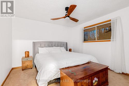 32 Howe Island Ferry Road, Kingston, ON - Indoor Photo Showing Bedroom
