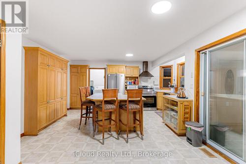 32 Howe Island Ferry Road, Kingston, ON - Indoor Photo Showing Dining Room