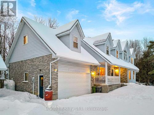 32 Howe Island Ferry Road, Kingston, ON - Outdoor