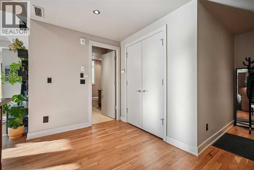 Breakfast nook off kitchen - 306, 660 Eau Claire Avenue Sw, Calgary, AB - Indoor Photo Showing Other Room