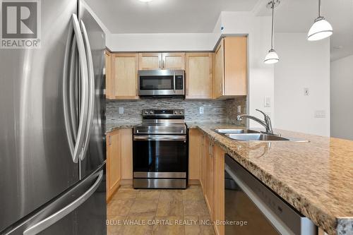 3109 - 4968 Yonge Street, Toronto, ON - Indoor Photo Showing Kitchen With Stainless Steel Kitchen With Double Sink With Upgraded Kitchen