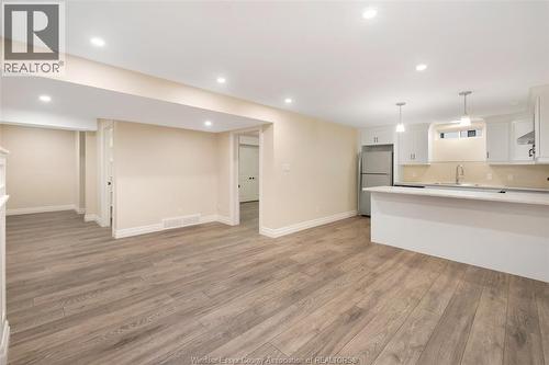 53 Belleview, Kingsville, ON - Indoor