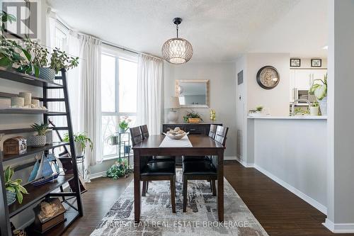 511 - 150 Dunlop Street E, Barrie, ON - Indoor Photo Showing Dining Room