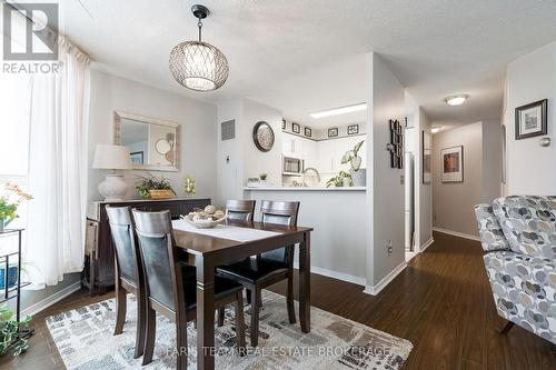 511 - 150 Dunlop Street E, Barrie, ON - Indoor Photo Showing Dining Room