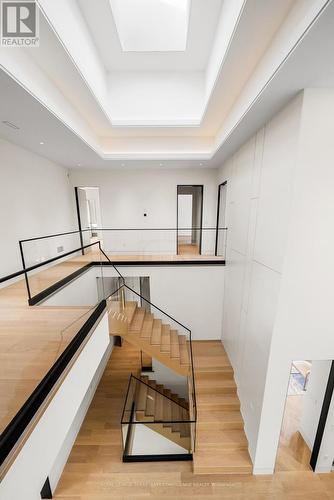 281 Kerrybrook Drive, Richmond Hill, ON - Indoor Photo Showing Other Room