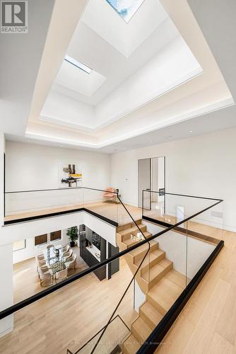 281 Kerrybrook Drive, Richmond Hill, ON - Indoor Photo Showing Other Room