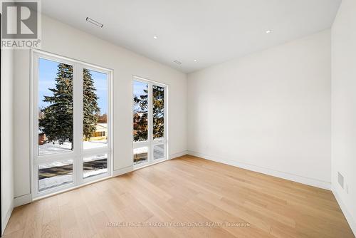 281 Kerrybrook Drive, Richmond Hill, ON - Indoor Photo Showing Other Room