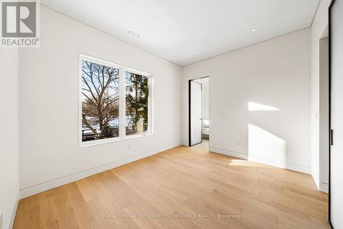 281 Kerrybrook Drive, Richmond Hill, ON - Indoor Photo Showing Other Room