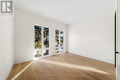 281 Kerrybrook Drive, Richmond Hill, ON - Indoor Photo Showing Other Room