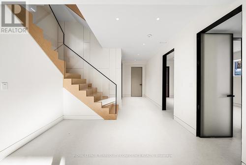 281 Kerrybrook Drive, Richmond Hill, ON - Indoor Photo Showing Other Room