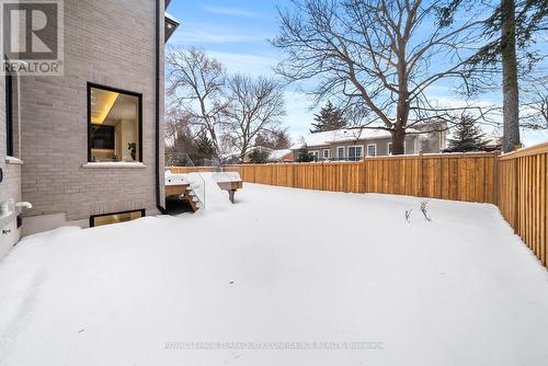 281 Kerrybrook Drive, Richmond Hill, ON - Outdoor