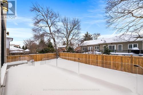 281 Kerrybrook Drive, Richmond Hill, ON - Outdoor