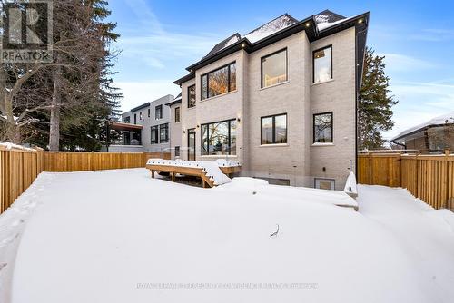 281 Kerrybrook Drive, Richmond Hill, ON - Outdoor