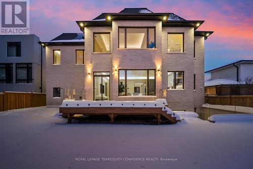 281 Kerrybrook Drive, Richmond Hill, ON - Outdoor