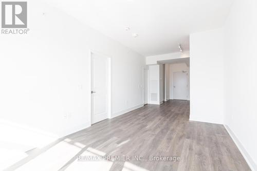 3606 - 2916 Highway 7, Vaughan, ON - Indoor Photo Showing Other Room