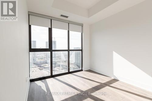 3606 - 2916 Highway 7, Vaughan, ON - Indoor Photo Showing Other Room