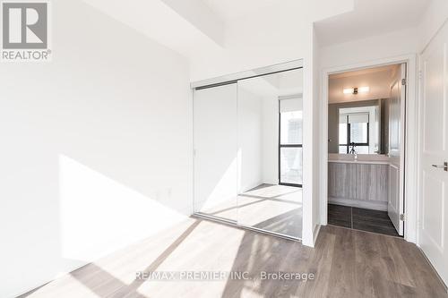 3606 - 2916 Highway 7, Vaughan, ON - Indoor Photo Showing Other Room