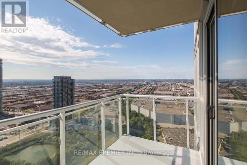 3606 - 2916 Highway 7, Vaughan, ON - Outdoor With Balcony With View